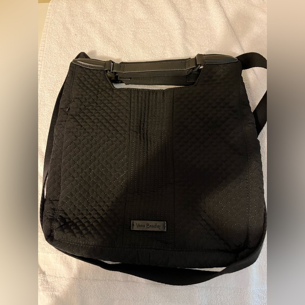 Vera Bradley solid black medium handbag EUC